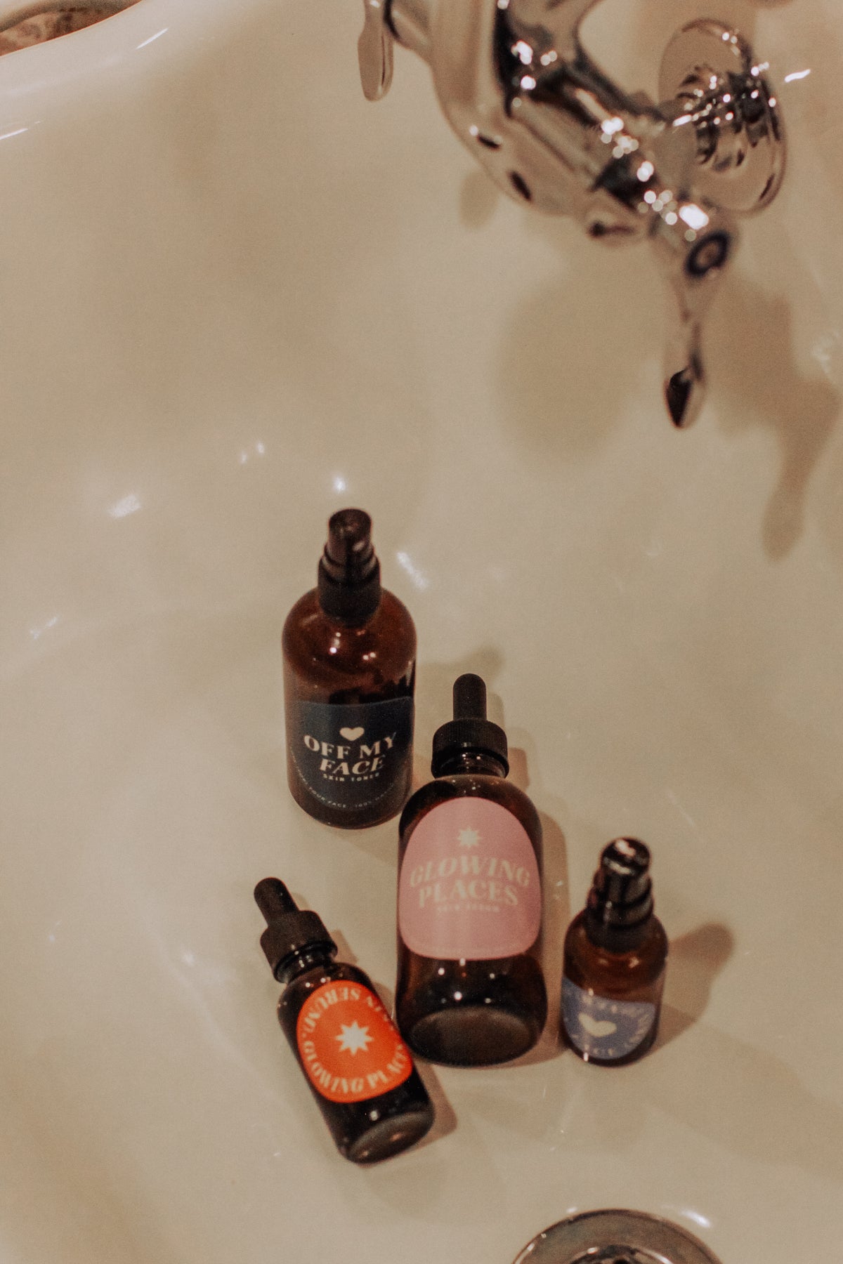 ESSENTIAL SKINCARE DUO (GLOW SERUM + TONER)