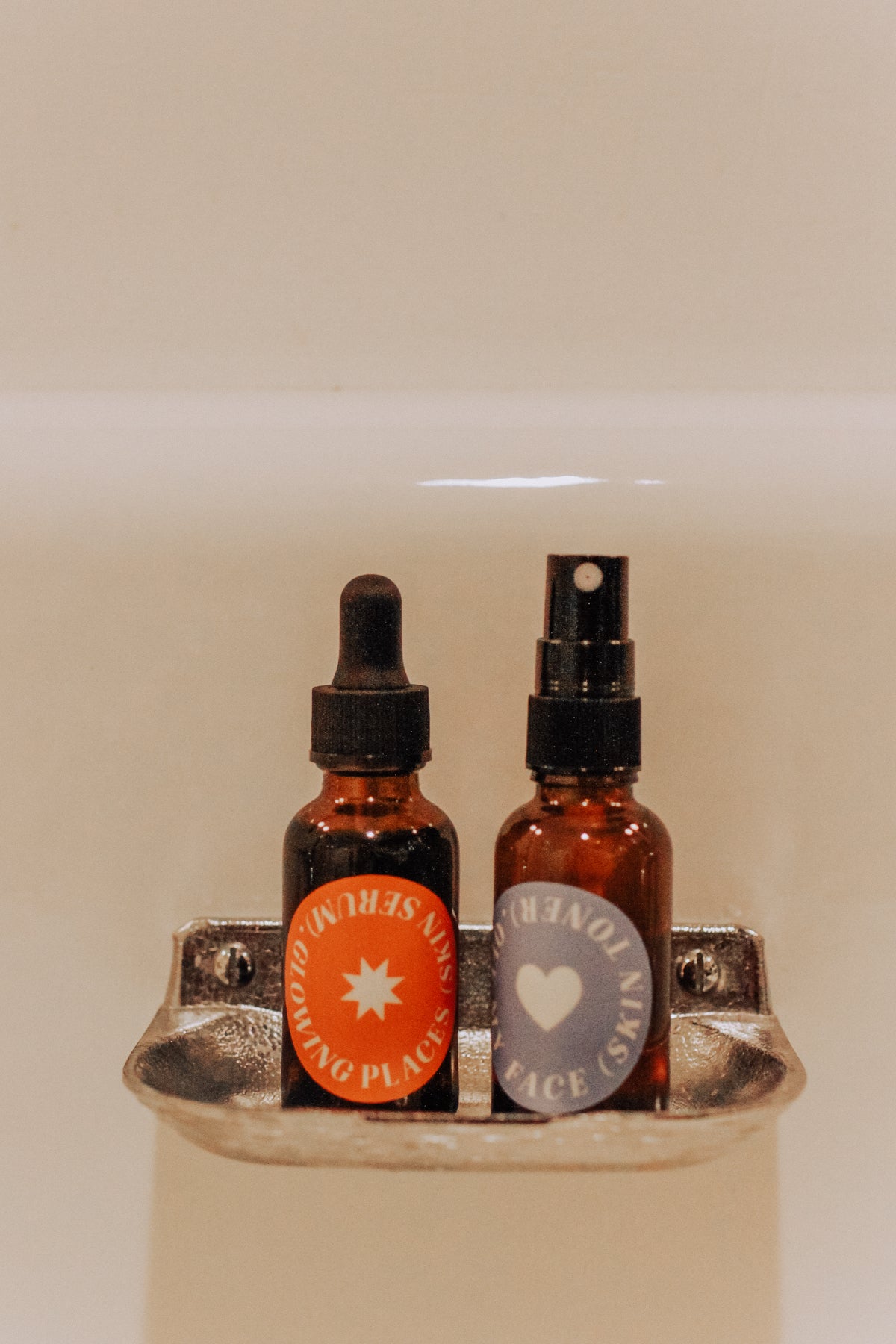 ESSENTIAL SKINCARE DUO (GLOW SERUM + TONER)